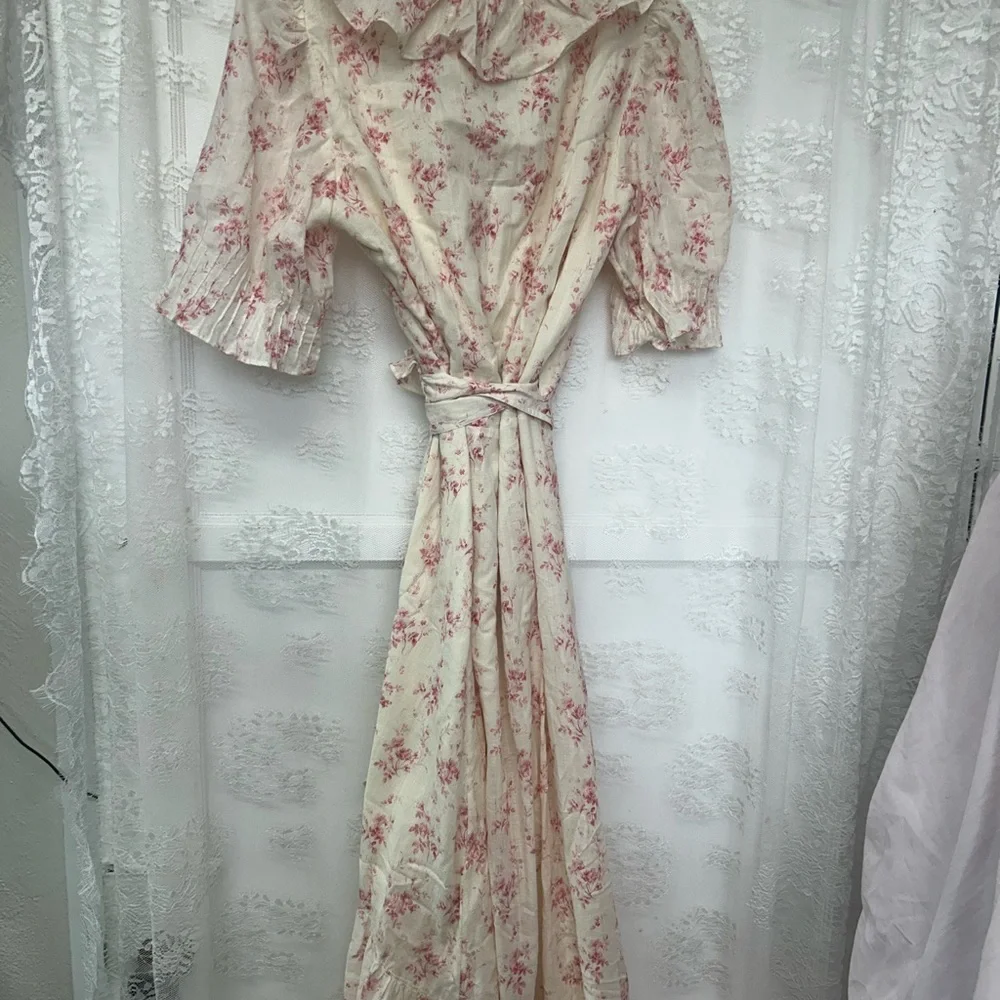 Floral Wrap Skirt - Cream and Pink - Picture 3 of 6